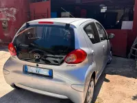 Usata Toyota Aygo 68 CV (50 kW) 2007 Grigio Utilitaria