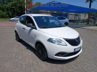 Usata Lancia Ypsilon 69 CV (50 kW) 2018 Bianco Utilitaria