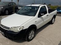 Usata Fiat Strada 84 CV (61 kW) 2010 Bianco Pick-up