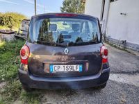 Usata Renault Modus Dynamique 65 CV (47 kW) 2004 Grigio Monovolume