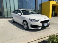 Usata Seat Leon Business 110 CV (80 kW) 2024 Bianco SUV