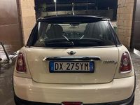 Usata Mini Cooper D 110 CV (80 kW) 2009 Bianco Utilitaria
