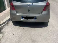 Usata Toyota Yaris Sol 69 CV (50 kW) 2006 Grigio Berlina