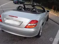 Nuova Mercedes SLK200 184 CV (135 kW) 2026 Grigio Cabrio