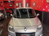 Usata Renault Scénic III Dynamique 110 CV (80 kW) 2011 Argento Monovolume