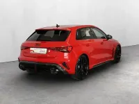 Usata Audi RS3 Sportback Comfort 400 CV (294 kW) 2025 Rosso progressivo metallizzato Utilitaria