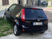 Usata Ford Fiesta Ghia 75 CV (55 kW) 2008 Utilitaria