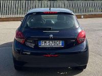 Usata Peugeot 208 82 CV (60 kW) 2017 Blu/azzurro Utilitaria