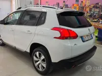 Usata Peugeot 2008 92 CV (67 kW) 2014 Bianco SUV