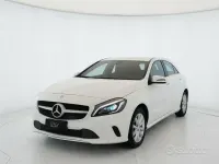 Usata Mercedes A180 109 CV (80 kW) 2017 Bianco Utilitaria