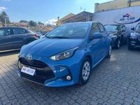 Usata Toyota Yaris Hybrid Active 92 CV (67 kW) 2021 Blu/azzurro Berlina