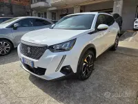 Usata Peugeot 2008 Allure 131 CV (96 kW) 2021 Bianco SUV
