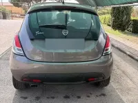 Usata Lancia Ypsilon Silver 69 CV (50 kW) 2017 Grigio Utilitaria