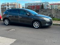 Usata Lancia Delta 120 CV (88 kW) 2011 Grigio Utilitaria