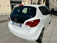 Usata Opel Meriva Cosmo 101 CV (74 kW) 2011 Bianco Monovolume