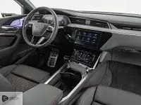 Usata Audi Q8 Sportback e-tron Comfort 369 kW (503 CV) 2024 Rosso SUV