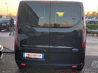 Usata Ford Transit Custom Trend 104 CV (76 kW) 2017 Nero Station wagon