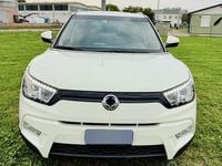 Usata Ssangyong (KGM) Tivoli 115 CV (84 kW) 2016 Bianco SUV