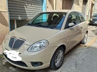 Usata Lancia Ypsilon 95 CV (69 kW) 2012 Marrone Utilitaria