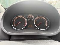 Usata Opel Corsa Edition 75 CV (55 kW) 2010 Nero Berlina