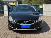 Usata Volvo V60 Summum 163 CV (119 kW) 2012 Nero Station wagon