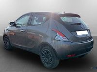Usata Lancia Ypsilon Silver 69 CV (50 kW) 2023 Grigio Utilitaria