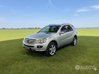 Usata Mercedes ML320 2007 Grigio SUV