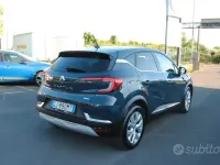 Usata Renault Captur Techno 140 CV (102 kW) 2022 Blu SUV