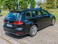 Second-hand VW Golf VII Executive 116 CP (85 kW) 2017 Negru Break