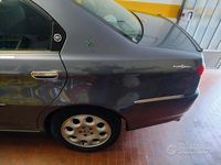 Usata Alfa Romeo 166 190 CV (139 kW) 2000 Berlina