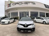 Usata Renault Captur Zen 90 CV (66 kW) 2016 Argento SUV