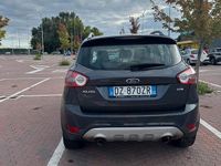 Usata Ford Kuga 140 CV (102 kW) 2010 Grigio SUV