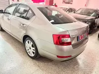 Usata Skoda Octavia Elegance 105 CV (77 kW) 2014 Grigio Station wagon