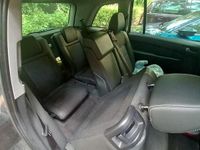 Usata Opel Zafira Cosmo 150 CV (110 kW) 2011 Grigio Monovolume