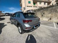 Usata VW T-Roc 150 CV (110 kW) 2024 Grigio SUV