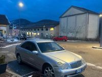 Usata Mercedes C220 Elegance 143 CV (105 kW) 2003 Grigio Berlina