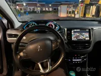 Usata Peugeot 2008 120 CV (88 kW) 2015 Grigio SUV
