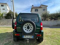 Second-hand Suzuki Jimny 65 CP (47 kW) 2010 Verde SUV