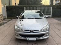 Usata Peugeot 206 CC 109 CV (80 kW) 2007 Grigio Cabrio