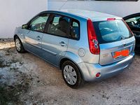 Usata Ford Fiesta Ghia 68 CV (50 kW) 2007 Grigio Utilitaria