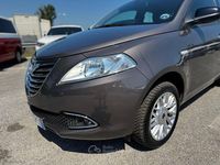 Usata Lancia Ypsilon Gold 85 CV (62 kW) 2014 Gray Utilitaria
