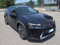 Usata Lexus UX 250h Luxury Line 184 CV (135 kW) 2019 Nero SUV