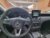 Usata Mercedes A180 109 CV (80 kW) 2017 Bianco Berlina