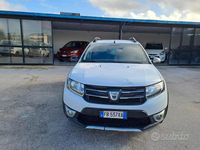 Usata Dacia Sandero Stepway 90 CV (66 kW) 2016 Bianco Berlina
