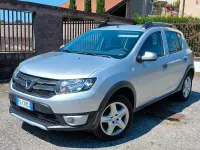 Usata Dacia Sandero Stepway 90 CV (66 kW) 2017 Grigio Berlina