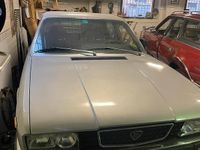 Usata Lancia 2000 1970 Grigio Berlina