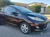 Usata Ford Fiesta Titanium 92 CV (67 kW) 2009 Viola Berlina