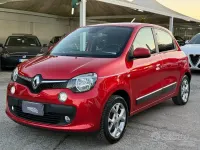 Usata Renault Twingo SE 69 CV (50 kW) 2015 Rosso Utilitaria