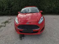 Usata Ford Fiesta Titanium 95 CV (69 kW) 2016 Rosso Utilitaria
