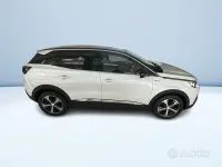 Usata Peugeot 3008 GT-line 131 CV (96 kW) 2019 Bianco pastello SUV